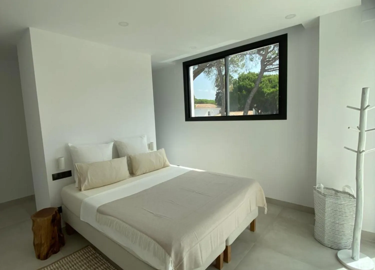 קדיז Mas Del Cullou, Moderne Villa In Andalusien, In Der Naehe Vom Meer
